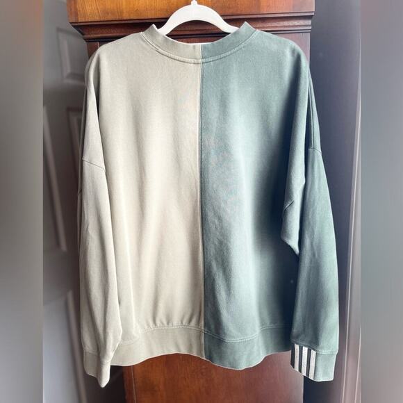 ✨Adidas✨ Women's Originals R.Y.V. Sweatshirt (Shadow Green | Legacy Green) - Picture 7 of 9